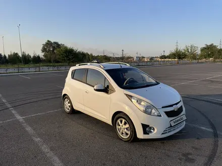 Chevrolet Spark 2011 года за 3 500 000 тг. в Алматы – фото 2