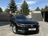 Volkswagen Passat 2017 года за 12 500 000 тг. в Алматы