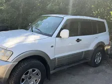 Mitsubishi Montero, 2002