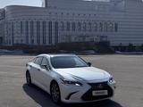 Lexus ES 250 2020 годаүшін20 500 000 тг. в Алматы – фото 2