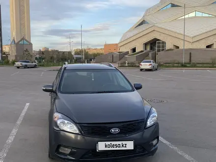 Kia Cee'd 2010 года за 3 400 000 тг. в Астана – фото 2