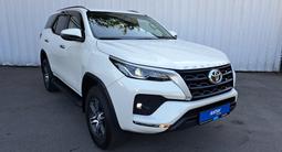 Toyota Fortuner 2022 года за 22 650 000 тг. в Алматы – фото 3