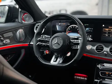 Mercedes-Benz E 53 AMG Premium 2022 года за 31 000 000 тг. в Алматы – фото 24