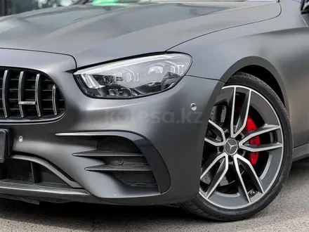 Mercedes-Benz E 53 AMG Premium 2022 года за 31 000 000 тг. в Алматы – фото 5