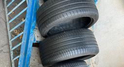 Michelin R19 разноширокие BMW F10 за 300 000 тг. в Шымкент – фото 2
