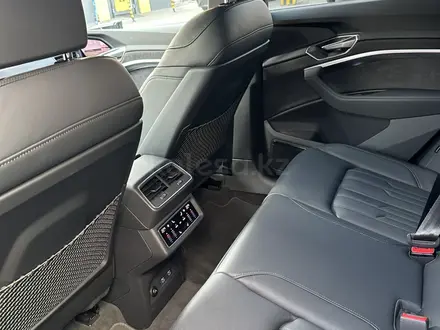 Audi e-tron 2021 года за 26 000 000 тг. в Алматы – фото 6
