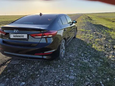 Hyundai Elantra 2018 года за 6 600 000 тг. в Караганда – фото 4