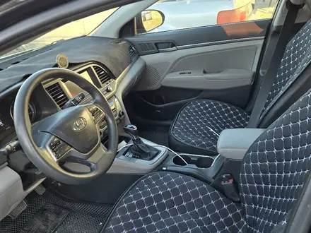 Hyundai Elantra 2018 года за 6 600 000 тг. в Караганда – фото 5