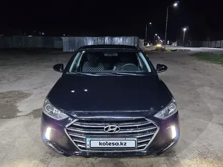 Hyundai Elantra 2018 года за 6 600 000 тг. в Караганда – фото 8