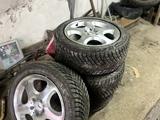 Диск с Покрышкой зимний шипы за 270 000 тг. в Сатпаев