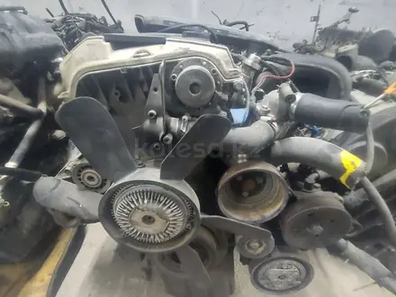 Двигатель Mercedes Benz M104 3.2l за 500 000 тг. в Караганда – фото 2
