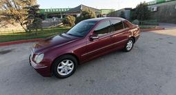 Mercedes-Benz C 200 2001 года за 3 600 000 тг. в Алматы – фото 3