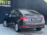 Hyundai Solaris 2015 года за 6 300 000 тг. в Актау – фото 4