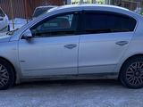 Volkswagen Passat 2007 года за 3 650 000 тг. в Костанай – фото 4