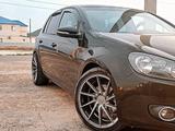 Volkswagen Golf 2012 года за 5 200 000 тг. в Атырау – фото 2