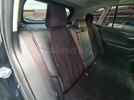 Toyota RAV4 2021 года за 19 000 000 тг. в Актобе – фото 14