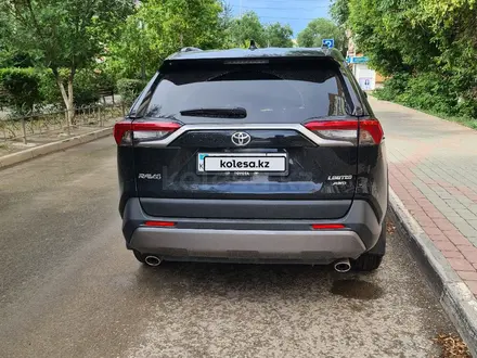 Toyota RAV4 2021 года за 19 000 000 тг. в Актобе – фото 7