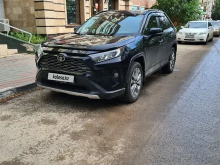 Toyota RAV4 2021 года за 19 000 000 тг. в Актобе – фото 8
