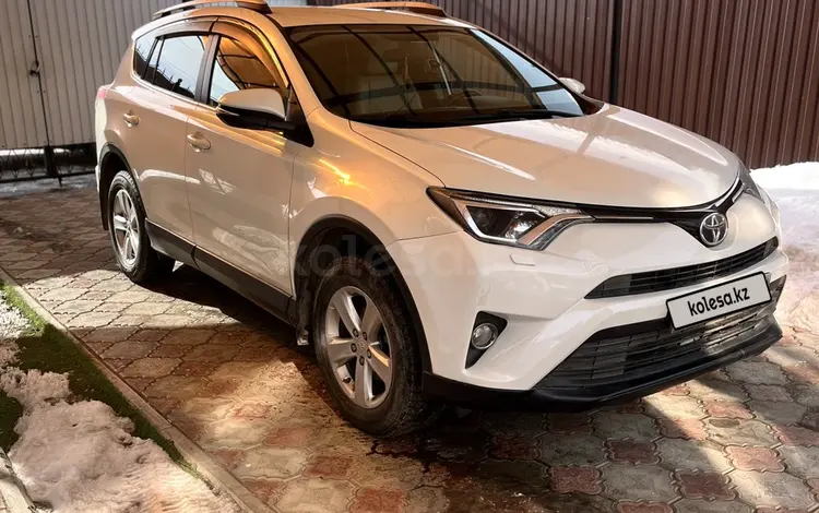 Toyota RAV4 2017 года за 11 000 000 тг. в Уральск