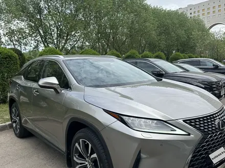 Lexus RX 200t 2022 года за 27 000 000 тг. в Астана – фото 2