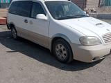 Kia Carnival 2001 года за 2 200 000 тг. в Караганда – фото 3
