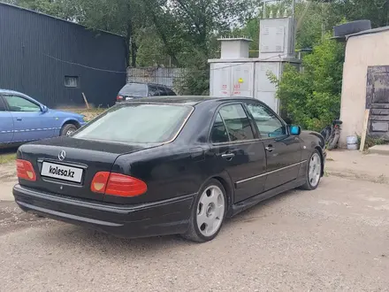 Mercedes-Benz E 320 1998 года за 3 000 000 тг. в Алматы – фото 4
