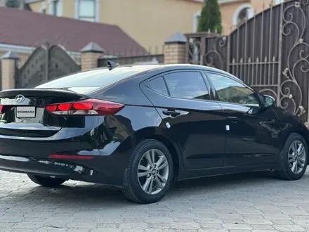 Hyundai Elantra 2017 года за 4 199 999 тг. в Уральск – фото 11