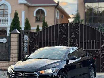 Hyundai Elantra 2017 года за 4 199 999 тг. в Уральск