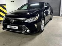 Toyota Camry 2015 года за 14 500 000 тг. в Астана