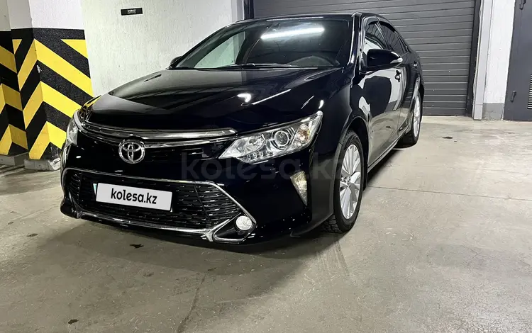 Toyota Camry 2015 года за 14 200 000 тг. в Астана