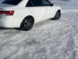 Hyundai Sonata 2005 года за 4 000 000 тг. в Актобе – фото 3