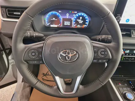 Toyota RAV4 2022 года за 21 800 000 тг. в Алматы – фото 11