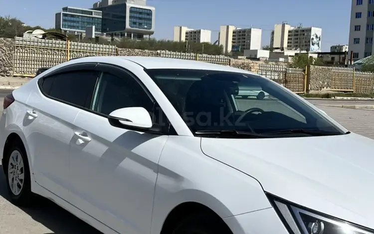 Hyundai Elantra 2019 годаүшін8 200 000 тг. в Актау
