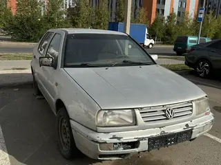 Volkswagen Vento, 1995