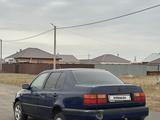 Volkswagen Vento 1994 года за 1 100 000 тг. в Астана – фото 2