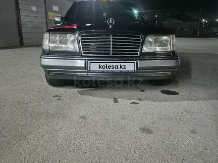 Mercedes-Benz E 220 1994 года за 2 500 000 тг. в Кызылорда – фото 5