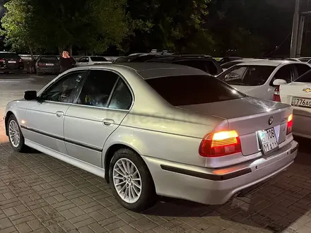 BMW 528 1999 года за 4 000 000 тг. в Астана