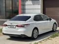 Toyota Camry 2018 года за 12 000 000 тг. в Актау – фото 2