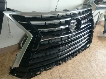 Решетка Радиатора Lexus Lx-570 за 140 000 тг. в Шымкент – фото 3