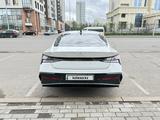 Hyundai Elantra 2024 года за 8 990 000 тг. в Астана – фото 4