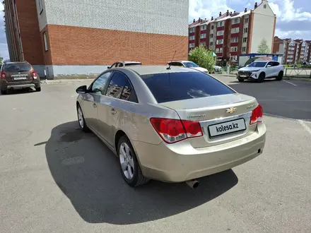 Chevrolet Cruze 2011 года за 3 200 000 тг. в Петропавловск – фото 3