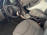 Hyundai Elantra 2013 года за 3 900 000 тг. в Актау – фото 2