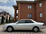 Toyota Camry 2001 года за 4 700 000 тг. в Алматы – фото 3