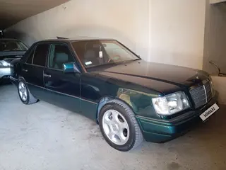 Mercedes-Benz E 280