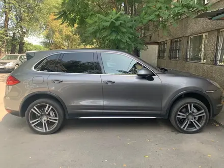 Porsche Cayenne 2011 года за 12 500 000 тг. в Алматы – фото 2