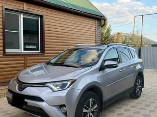 Toyota RAV4, 2018