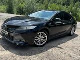 Toyota Camry 2018 года за 13 800 000 тг. в Алматы – фото 2