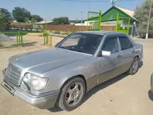 Mercedes-Benz E-Class, 1993