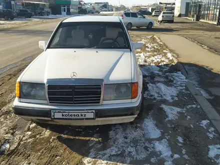 Mercedes-Benz E 230 1988 года за 1 335 294 тг. в Тараз