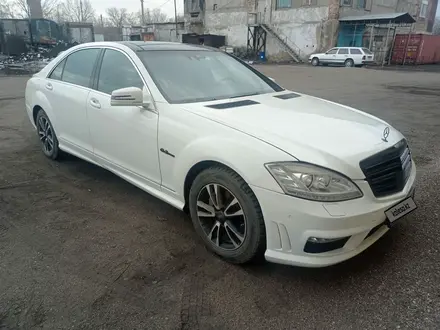 Mercedes-Benz S 350 2007 года за 8 500 000 тг. в Караганда